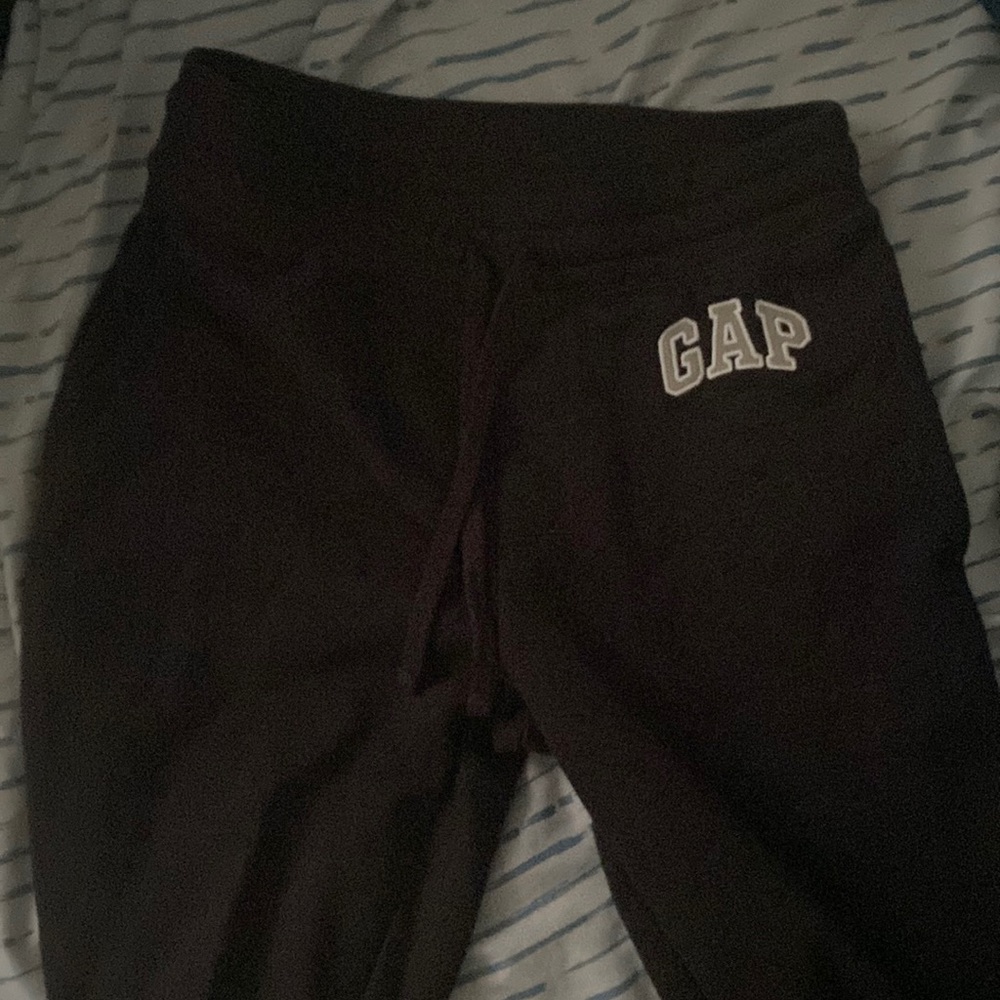 brown GAP sweats.